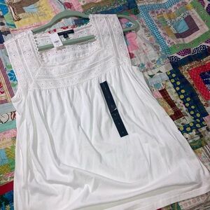 NWT white top tee lace neckline Small